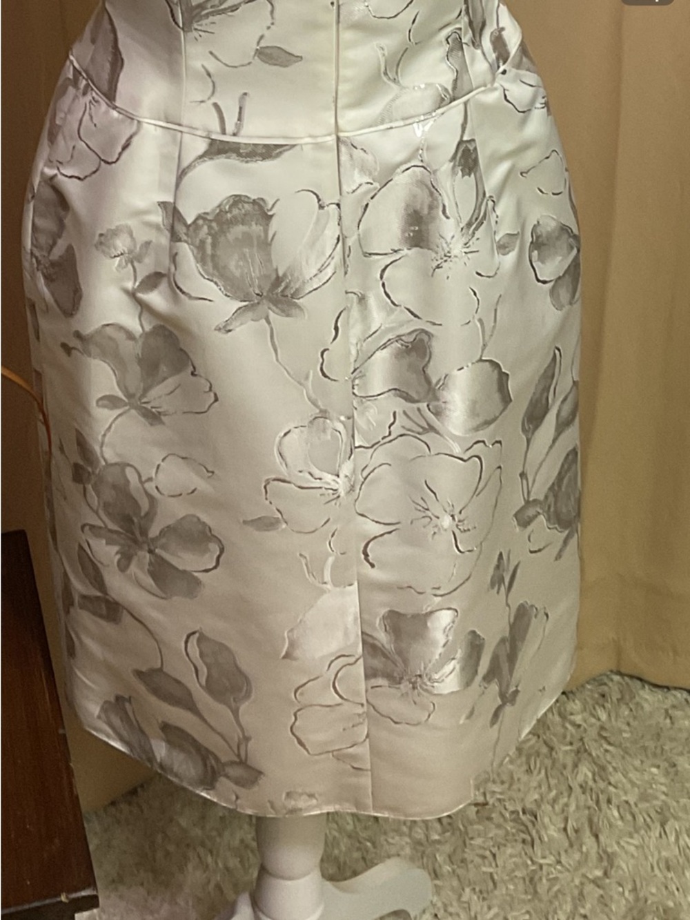 Ivory Armani Collezioni Floral Satin Sheath Dress - Picture 8 of 12